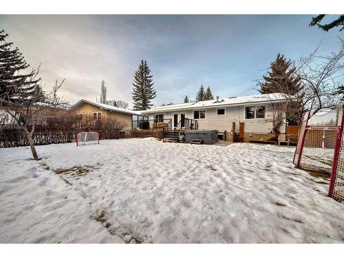 4179 Varsity Road Nw, Calgary, AB - Outdoor With Deck Patio Veranda