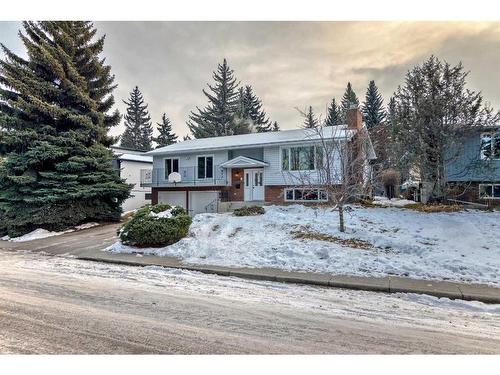 4179 Varsity Road Nw, Calgary, AB - Outdoor