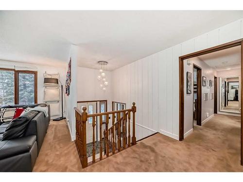 4179 Varsity Road Nw, Calgary, AB - Indoor Photo Showing Other Room