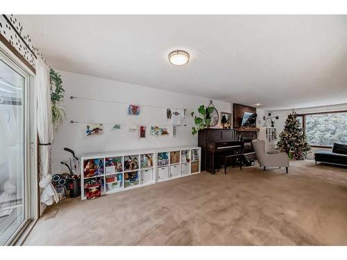 4179 Varsity Road Nw, Calgary, AB - Indoor