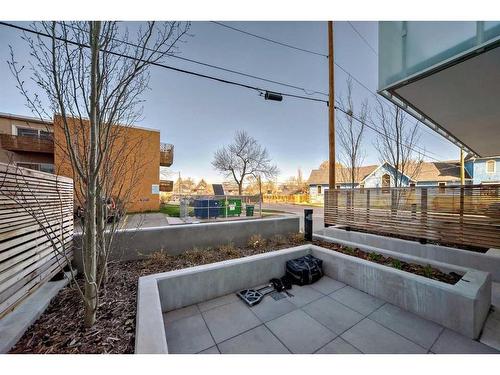 103-1107 Gladstone Road Nw, Calgary, AB - Outdoor