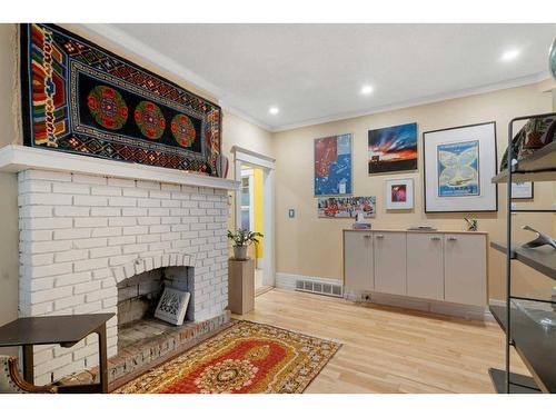 227 10A Street Nw, Calgary, AB - Indoor With Fireplace