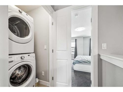 73 Legacy Glen Street Se, Calgary, AB - Indoor Photo Showing Laundry Room