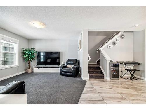 73 Legacy Glen Street Se, Calgary, AB - Indoor Photo Showing Living Room