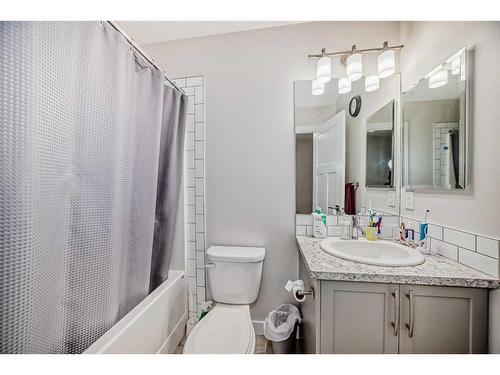 55 Evanscrest Court Nw, Calgary, AB - Indoor Photo Showing Bathroom