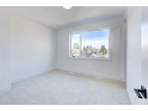 1603 16A Street Se, Calgary, AB - Indoor Photo Showing Other Room