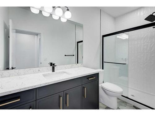 1603 16A Street Se, Calgary, AB - Indoor Photo Showing Bathroom