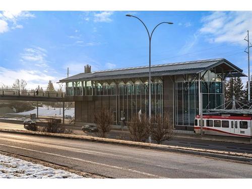 202-4835 Dalhousie Drive Nw, Calgary, AB - Outdoor