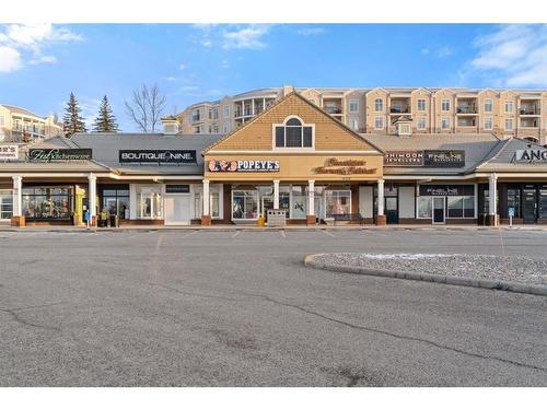 202-4835 Dalhousie Drive Nw, Calgary, AB - Outdoor