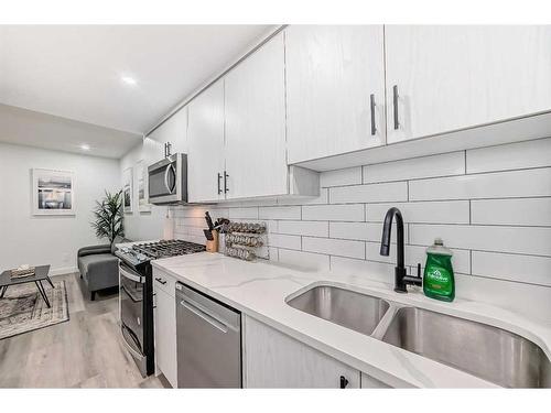 123 Creekstone Drive, Calgary, AB - Indoor Photo Showing Kitchen With Double Sink