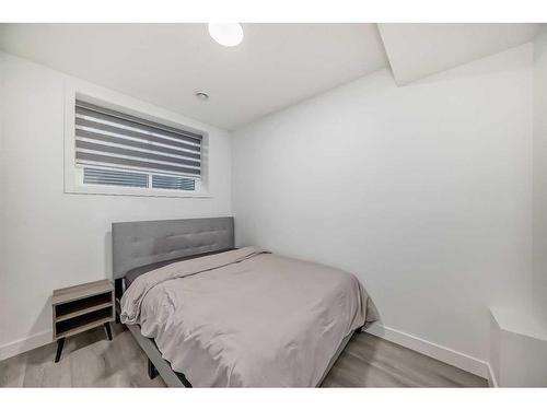 123 Creekstone Drive, Calgary, AB - Indoor Photo Showing Bedroom