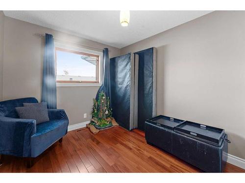 2 Edmund Way Se, Airdrie, AB - Indoor Photo Showing Other Room