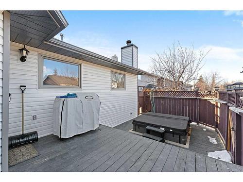 2 Edmund Way Se, Airdrie, AB - Outdoor With Exterior