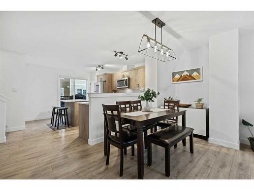 912 Cranbrook Walk Se, Calgary, AB - Indoor Photo Showing Dining Room