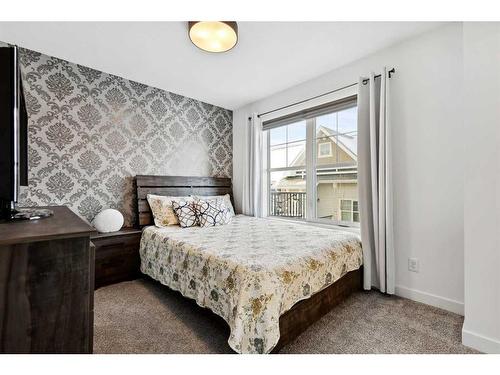 912 Cranbrook Walk Se, Calgary, AB - Indoor Photo Showing Bedroom