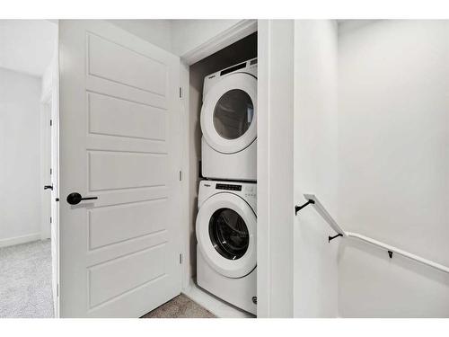 912 Cranbrook Walk Se, Calgary, AB - Indoor Photo Showing Laundry Room