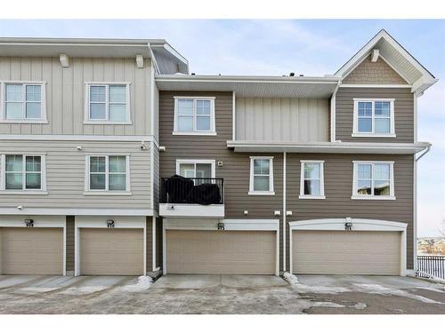 912 Cranbrook Walk Se, Calgary, AB - Outdoor With Facade