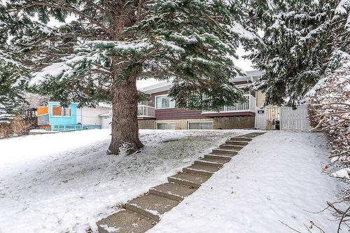 7331 Huntertown Crescent Nw, Calgary, AB - Outdoor