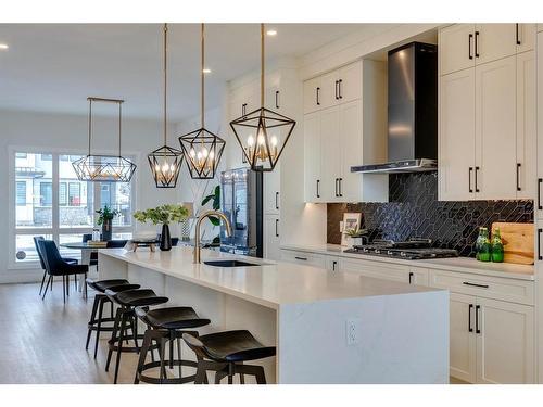 1420 41 Street Sw, Calgary, AB - Indoor Photo Showing Kitchen With Upgraded Kitchen