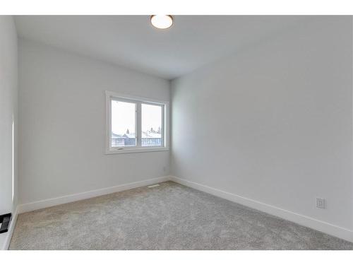 1420 41 Street Sw, Calgary, AB - Indoor Photo Showing Other Room