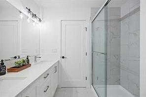 1033 Iron Landing Way, Crossfield, AB - Indoor Photo Showing Bathroom