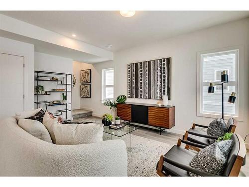 88-2117 81 Street Sw, Calgary, AB - Indoor Photo Showing Living Room