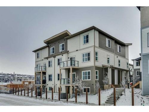 88-2117 81 Street Sw, Calgary, AB - Outdoor With Facade