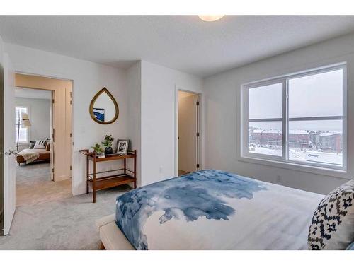 88-2117 81 Street Sw, Calgary, AB - Indoor Photo Showing Bedroom