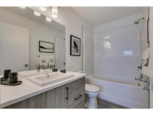 88-2117 81 Street Sw, Calgary, AB - Indoor Photo Showing Bathroom