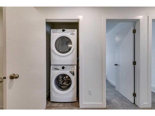 88-2117 81 Street Sw, Calgary, AB - Indoor Photo Showing Laundry Room