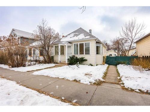 211 21 Avenue Nw, Calgary, AB - Outdoor With Deck Patio Veranda