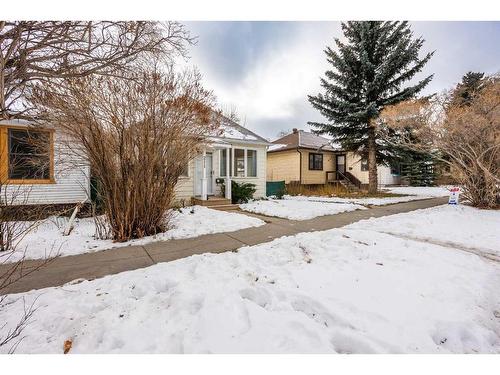 211 21 Avenue Nw, Calgary, AB - Outdoor With Facade