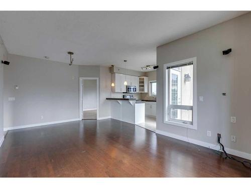 403-1108 15 Street Sw, Calgary, AB - Indoor Photo Showing Kitchen