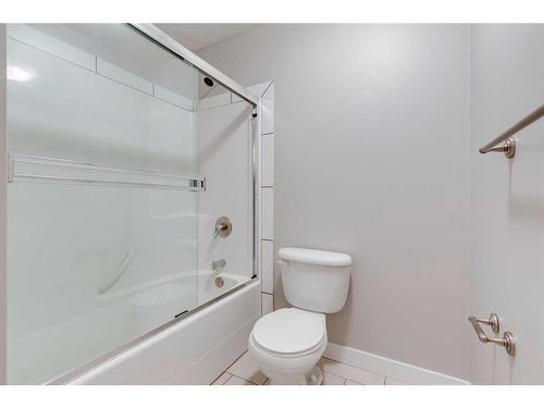 403-1108 15 Street Sw, Calgary, AB - Indoor Photo Showing Bathroom