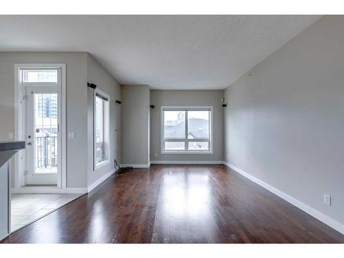 403-1108 15 Street Sw, Calgary, AB - Indoor Photo Showing Other Room