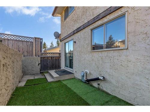 87 Edgehill Drive, Calgary, AB - Outdoor With Exterior