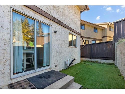 87 Edgehill Drive, Calgary, AB - Outdoor With Exterior