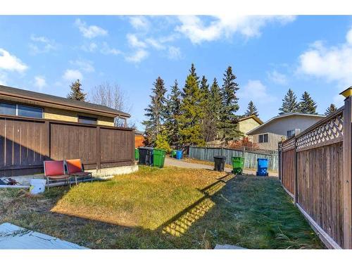 87 Edgehill Drive, Calgary, AB - Outdoor With Backyard