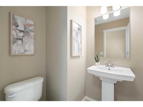 117 Sage Valley Drive Nw, Calgary, AB - Indoor Photo Showing Bathroom