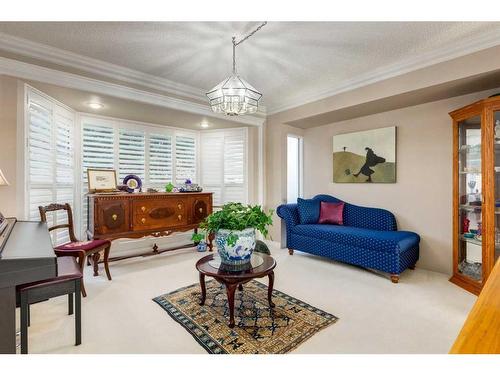 14228 Park Estates Drive Se, Calgary, AB - Indoor Photo Showing Living Room