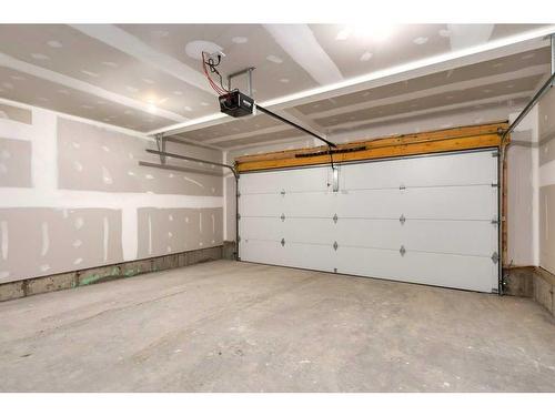 216-85 Sage Hill Heights Nw, Calgary, AB - Indoor Photo Showing Garage