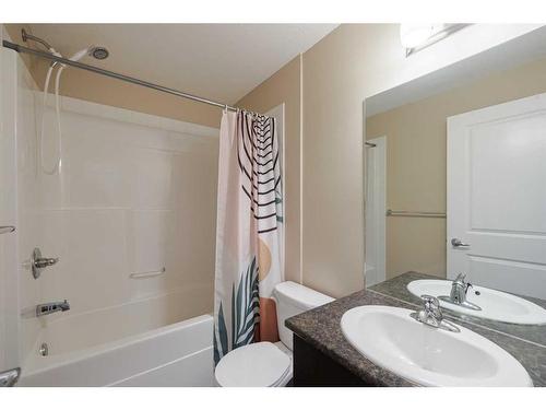 320-117 Copperpond Common Se, Calgary, AB - Indoor Photo Showing Bathroom