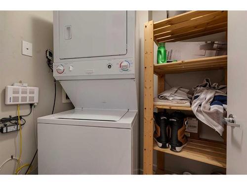 1310-1410 1 Street Se, Calgary, AB - Indoor Photo Showing Laundry Room