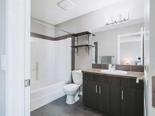 66 Walden Crescent Se, Calgary, AB - Indoor Photo Showing Bathroom