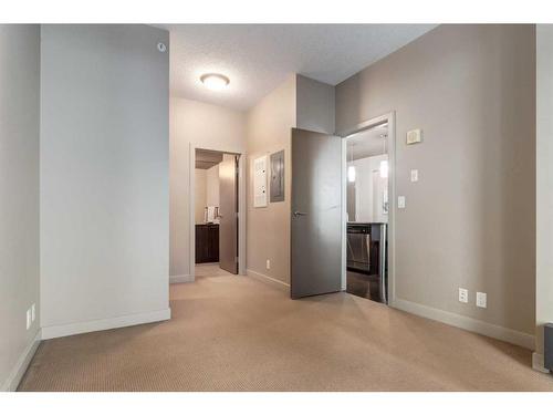 1606-220 12 Avenue Se, Calgary, AB - Indoor Photo Showing Other Room