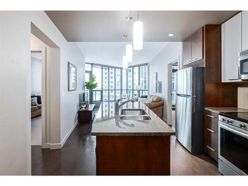 1606-220 12 Avenue Se, Calgary, AB - Indoor Photo Showing Kitchen With Stainless Steel Kitchen With Double Sink