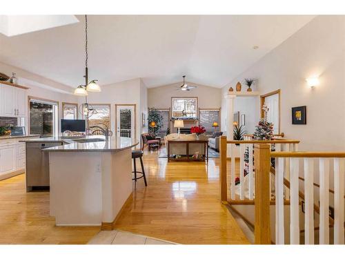 119 Rocky Ridge Villas Nw, Calgary, AB - Indoor Photo Showing Kitchen