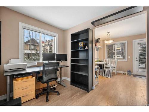 513-121 Copperpond Common Se, Calgary, AB - Indoor Photo Showing Office