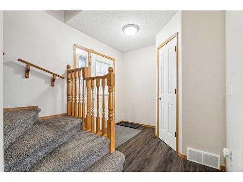 47 Harvest Park Circle Ne, Calgary, AB - Indoor Photo Showing Other Room