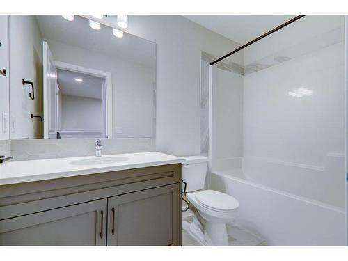 32 Veranda Boulevard Sw, Calgary, AB - Indoor Photo Showing Bathroom